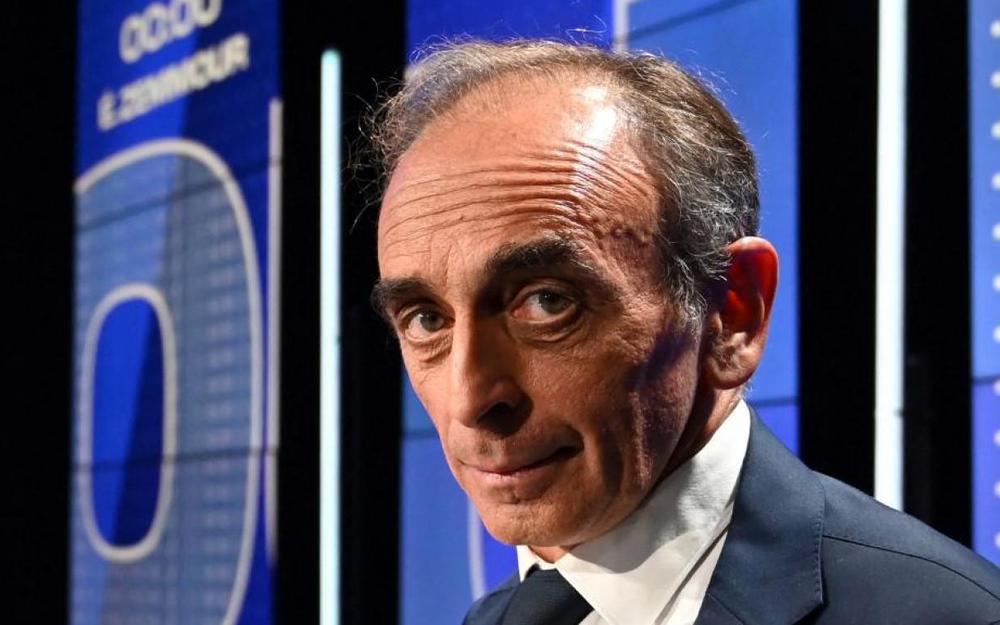 "Qui a volé, a volé, a volé?"